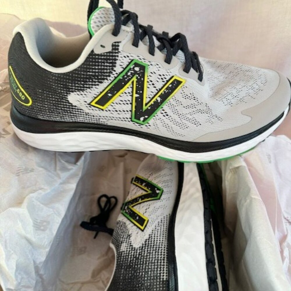 Men's NEW BALANCE FRESH FOAM RUNNING SHOES - sz 10 Extra Wide (4E) - NEW in BOX